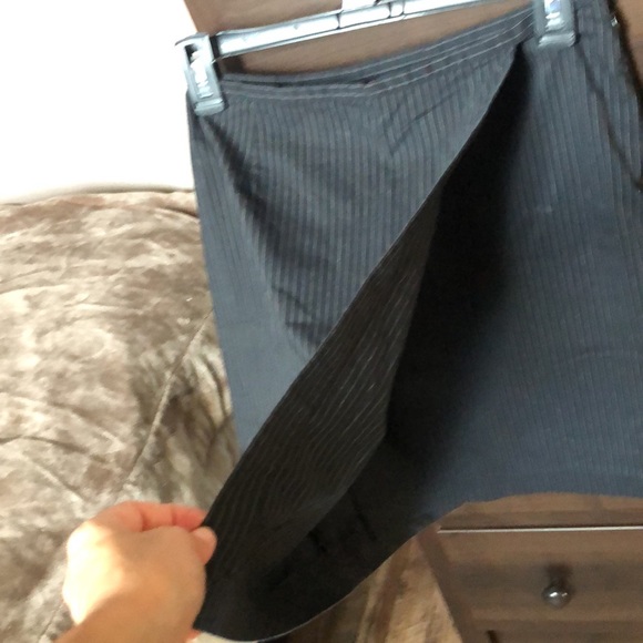 The Limited - Cute skirt in excellent condition - Picture 3 of 4